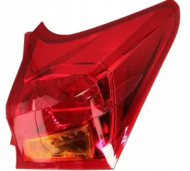 lampa-tylna-toyota-auris-e18-12-18-prawa