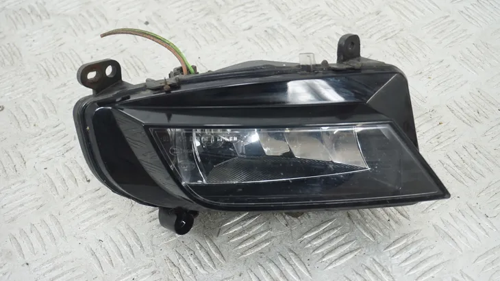 halogen-tyc-19-6038-01-9-jakosc-czesci-zgodnie-z-gvo-p-zamiennik-o-jakosci-porownywalnej-do-oryginalu
