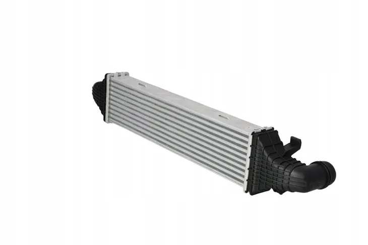 intercooler-db-c-e-class-nrf-30504-stan-nowy-waga-produktu-8-kg