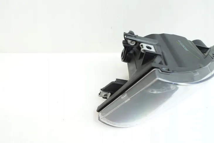 halogen-bmw-3-e92-06-l-tyc-19-0728-01-9-strona-zabudowy-lewa