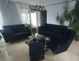 komplet-glamour-3-2-1-z-krysztalkami-sofa-pikowana-wersalka-fotel-uszak
