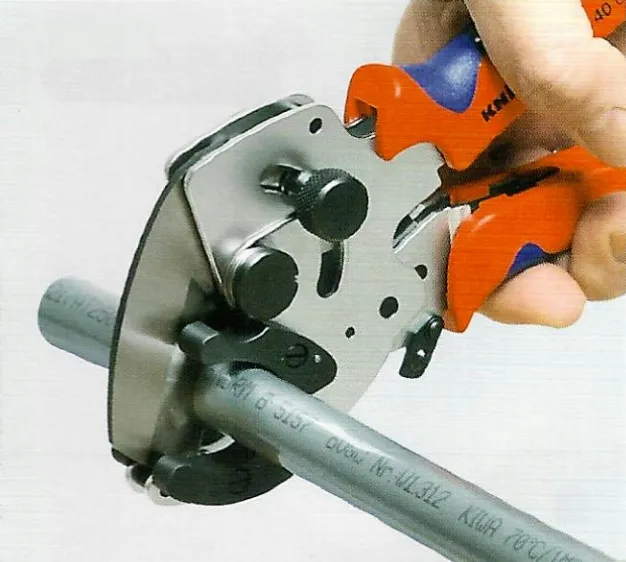 knipex-obcinak-do-rur-26-40mm-marka-knipex