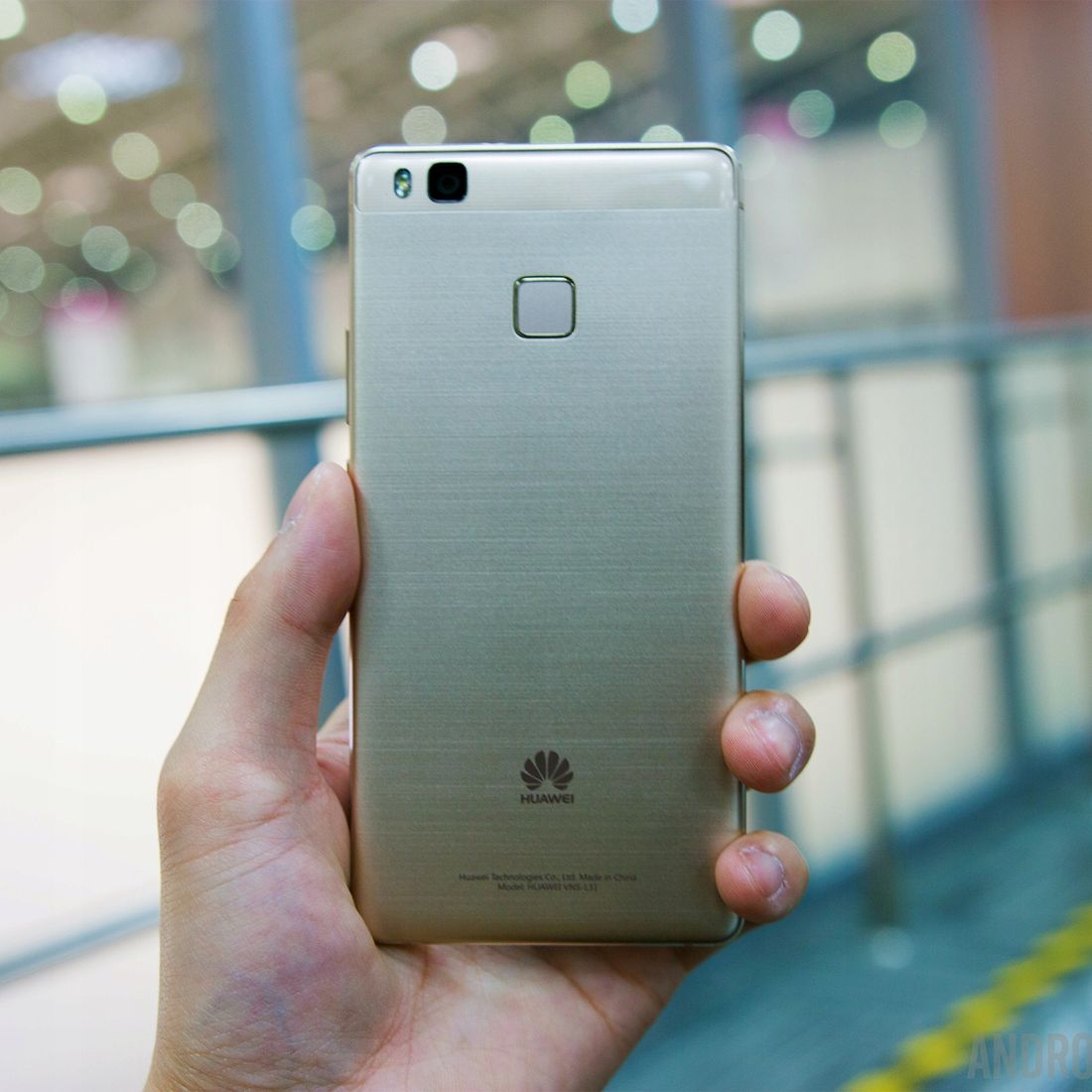 Smartfon HUAWEI P9 LITE PRA-LX1 ZŁOTY + Ładowarka GRATIS - ERLI.pl