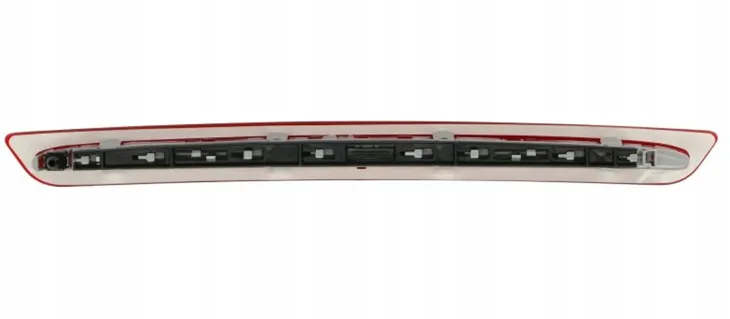 dodatkowa-lampa-stop-informacje-dodatkowe-zarowki-w-zestawie