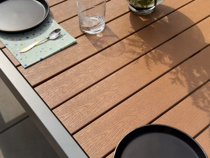 meble-ogrodowe-stol-6-1-rozkladany-deska-wpc-150-200-cm-styl-skandynawski-material-dominujacy-metal