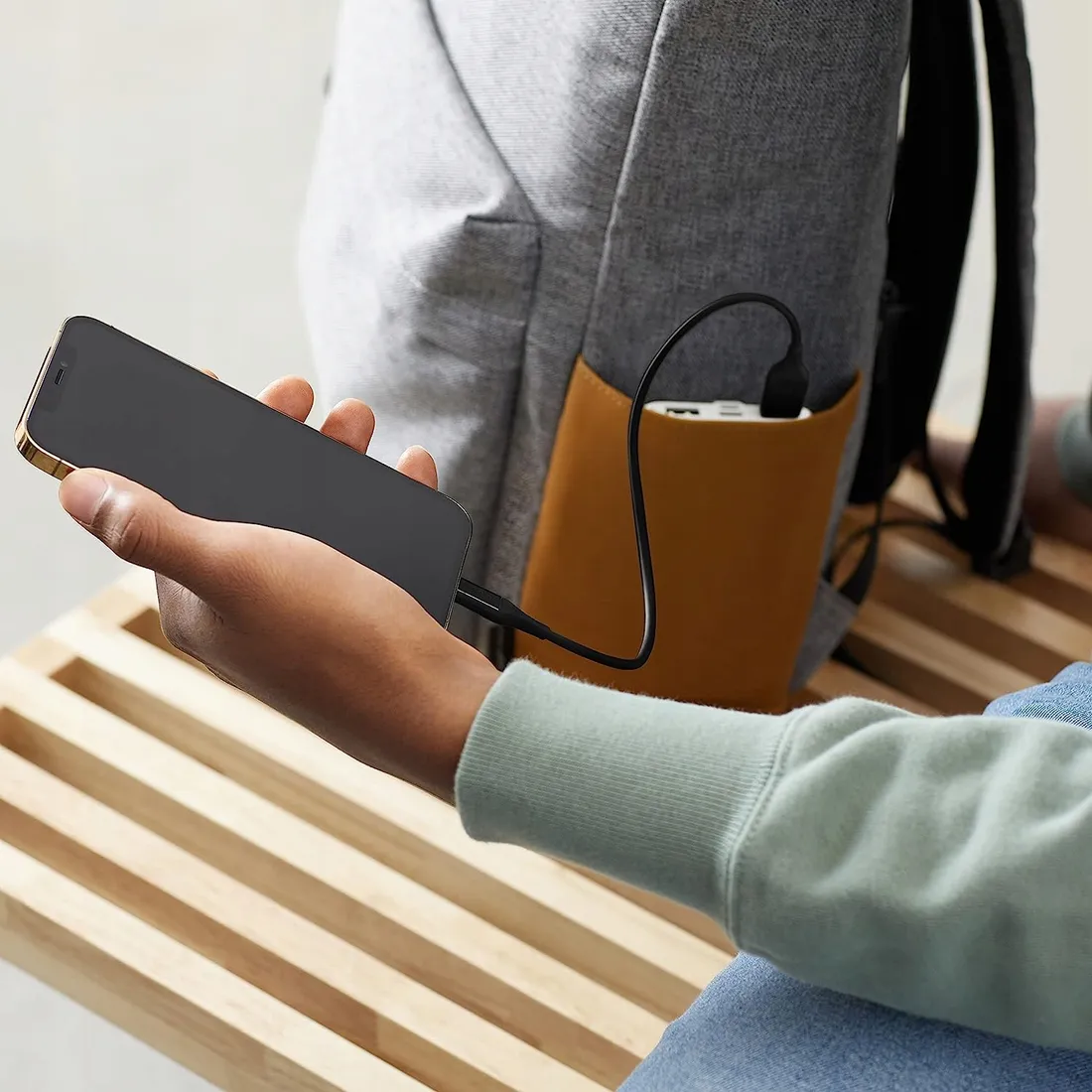 kabel-do-ladowarki-iphone-do-ladowania-iphone-apple-lightning-usb-a-09-m