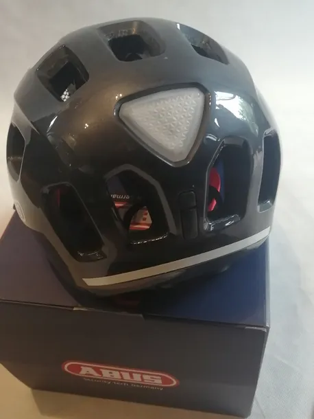 kask-rowerowy-abus-0082889-r-m-stan-nowy-kod-producenta-youn-i-2-0