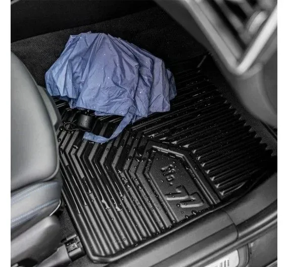 dywaniki-elastomerowe-renault-megane-iv-2015-stan-nowy-kolor-czarny