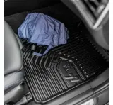 dywaniki-elastomerowe-renault-megane-iv-2015-stan-nowy-kolor-czarny