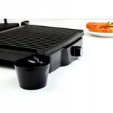 grill-kontaktowy-gk150-flaat-eldom-panini-2000w-rodzaj-grilla-kontaktowy-panini-skladany-tradycyjny