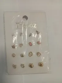 kolczyki-trendz-8-par-zloty-kolor