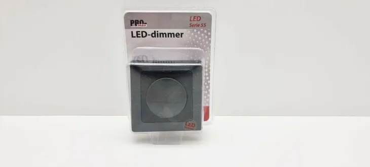 przycisk-czarny-led-dimmer