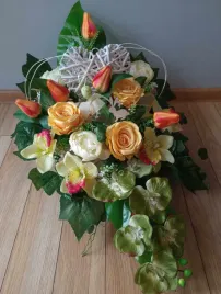 stroik-na-cmentarz-grob-kompozycja-wiosna-wielkanoc-tulipan