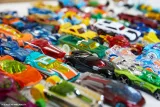 hot-wheels-zestaw-20-pojazdow-marka-mattel