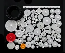 zestaw-kol-zebatych-plastikowych-81-szt