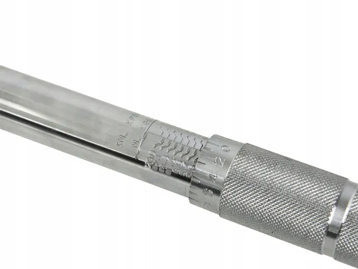 klucz-dynamometryczny-1-2-28-210nm-gmp-gmp1228210h-stan-nowy