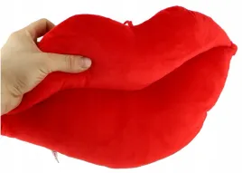 poduszka-puchowa-duza-usta-czerwone-prezent-na-walentynki-50cm