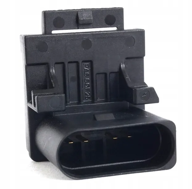 wlacznik-swiatel-stop-audi-a3-11-waga-z-opakowaniem-2-kg