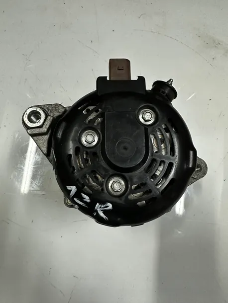 alternator-toyota-rav-4-12-jakosc-czesci-zgodnie-z-gvo-q-oryginal-z-logo-producenta-czesci-oem-oes