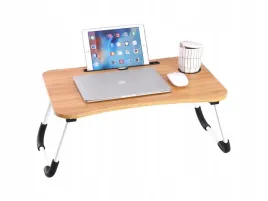 stolik-turystyczny-pod-laptop-z-miejscem-na-kubek