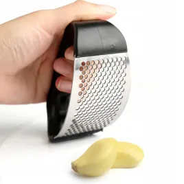 wyciskacz-reczny-do-czosnku-zgniatacz-praska