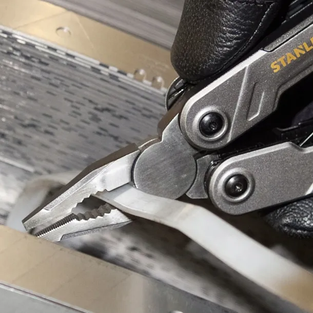 stanley-narzedzie-wielofunkcyjne-multi-tool-1-stan-nowy-informacje-dodatkowe-hartowane-szczeki