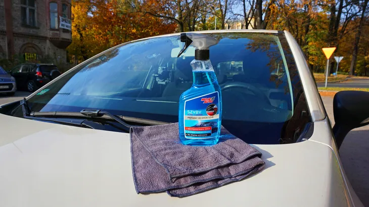 moje-auto-preparat-do-mycia-szyb-650ml-atomizer-numer-katalogowy-producenta-19-049