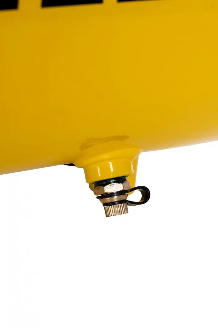 sprezarka-olejowa-1500w-fccc404stn005-stanley