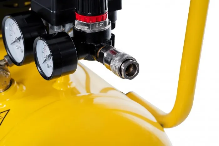 sprezarka-olejowa-1500w-fccc404stn005-stanley-marka-inna