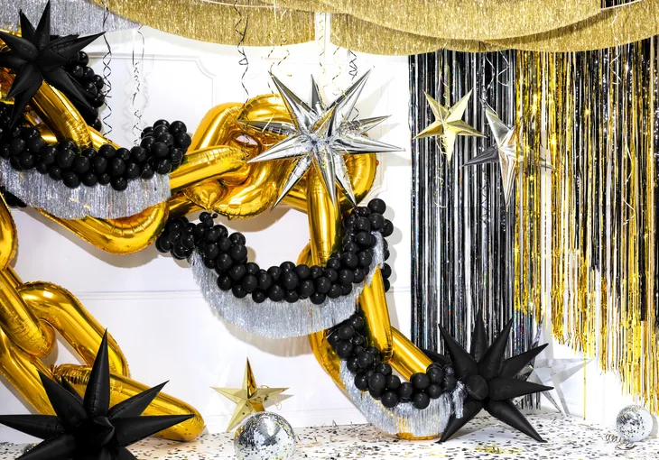 girlanda-fredzle-srebrna-dlugosc-135-cm