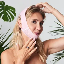 maska-modelujaca-owal-twarzy-v-line-oddychajaca-yeye