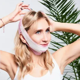 maska-modelujaca-owal-twarzy-v-line-yeye-rozowy