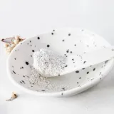 glinka-biala-marka-koi-cosmetics