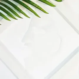 silikonowa-maska-poprawiajaca-wchlanianie-kosmetykow-yeye-bialy