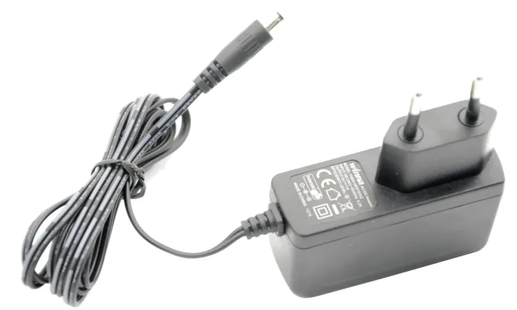 winna-5v-1a-stan-nowy