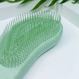 szczotka-bio-do-wlosow-mini-biodegradowalna-yeye-zielony