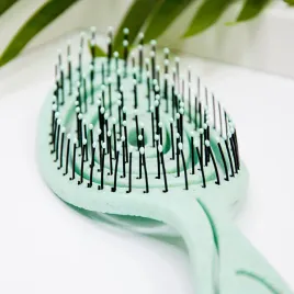 szczotka-bio-spiralna-do-wlosow-biodegradowalna-yeye-zielony