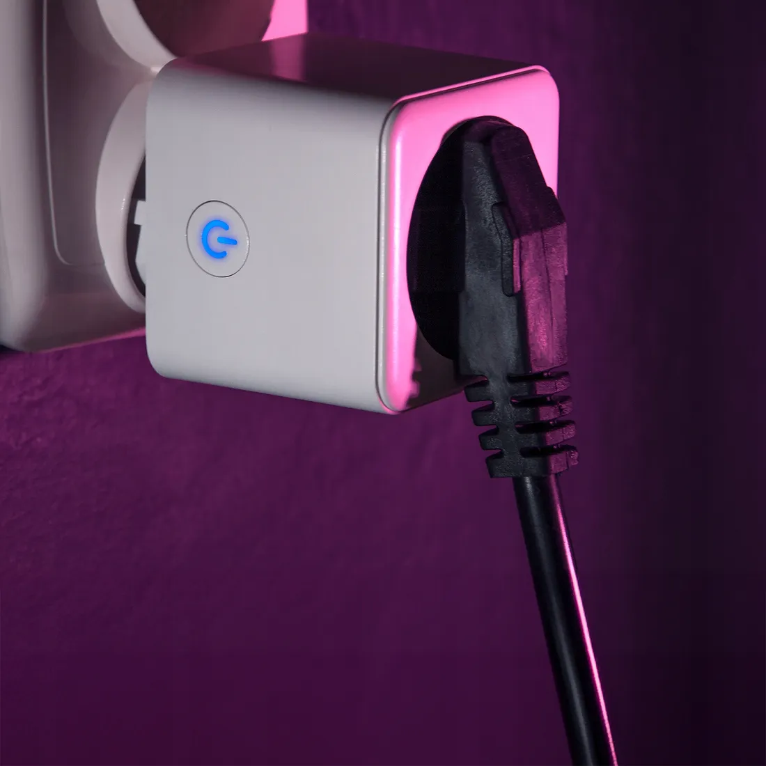 inteligentne-gniazdko-wifi-watomierz-programator-timer-tuya-smart-16a