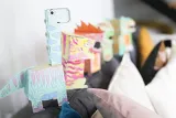cube-head-model-brontosaurus-material-karton-papier