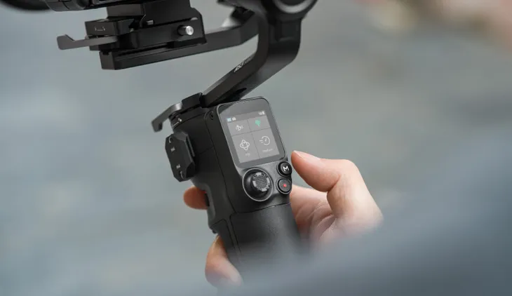 stabilizator-dji-rs-3-mini-waga-z-opakowaniem-0-3-kg