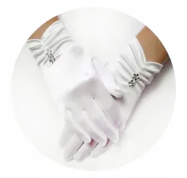 rekawiczki-komunijne-komunii-dla-dziewczynk-biale