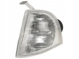 kierunkowskaz-skoda-ovtavia-i-96-10-le-bialy
