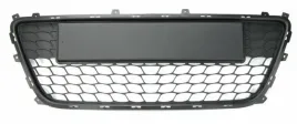 atrapa-w-zderzaku-srodkowa-401527-401527