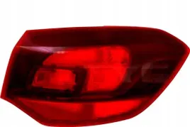 tyc-lampa-zespolonych-swiatel-tylnych-tyc-11-11876-11-2