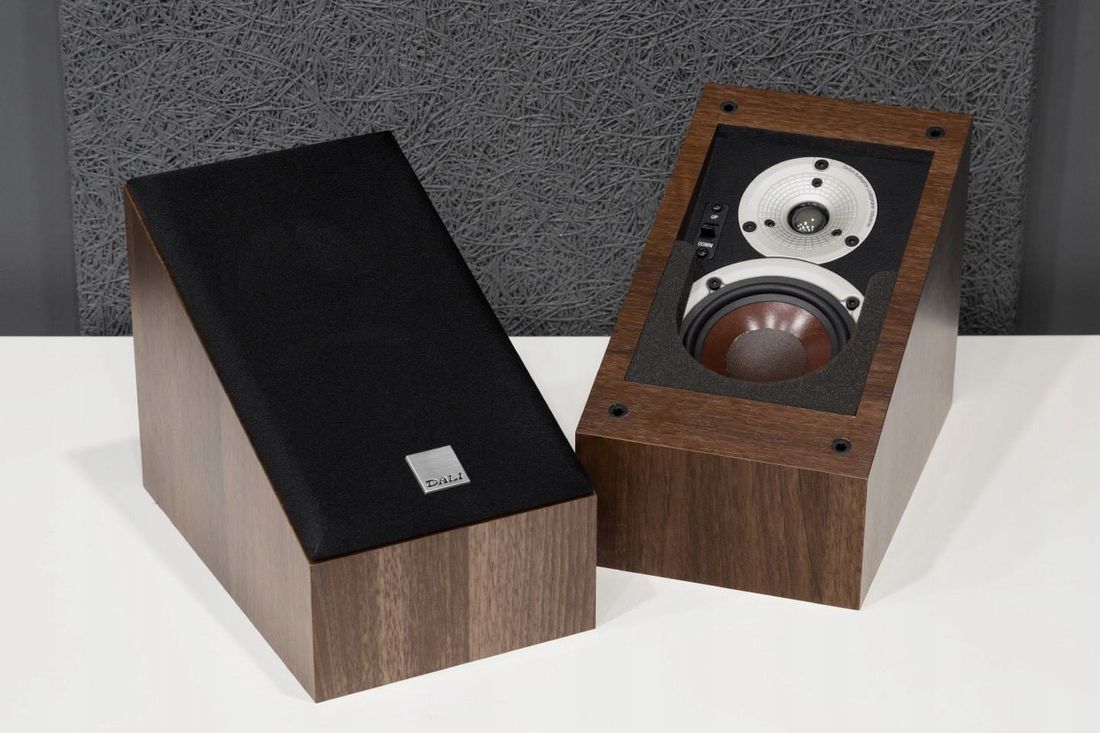 DALI OBERON ALTECO WALNUT / ORZECH KOLUMNY EFEKTOWE DO DOLBY ATMOS / PARA –  180017599 - ERLI.pl