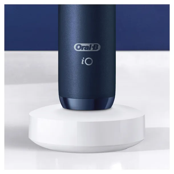 oral-b-io-series-7-sapphire-blue-funkcje-bluetooth-czujnik-sily-nacisku-regulacja-predkosci-timer-wykrywanie-polozenia-szczoteczki