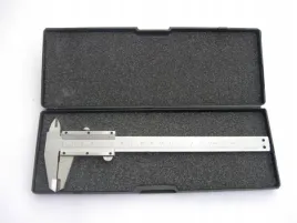 suwmiarka-150mm-0-02mm-w-plastikowym-pudelku-geko