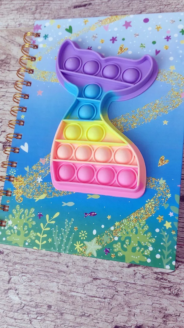 notes-pamietnik-zeszyt