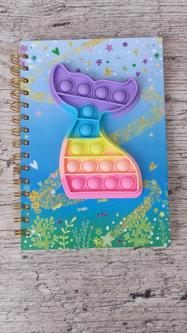 notes-pamietnik-zeszyt