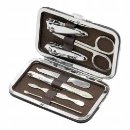 zestaw-do-manicure-pedicure-przybornik-do-paznokci